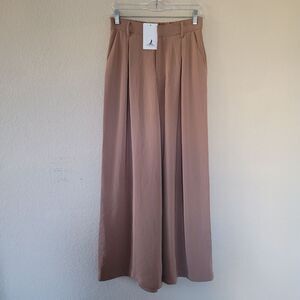 Tronjori Womens High Rise Wide Leg Pants Brown Size Small Pleated Pockets Nwt